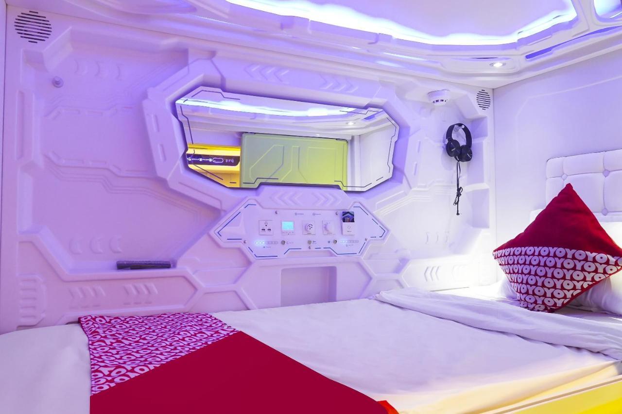 Super Oyo 91328 Fiducia Capsule Hotel Jacarta Exterior foto